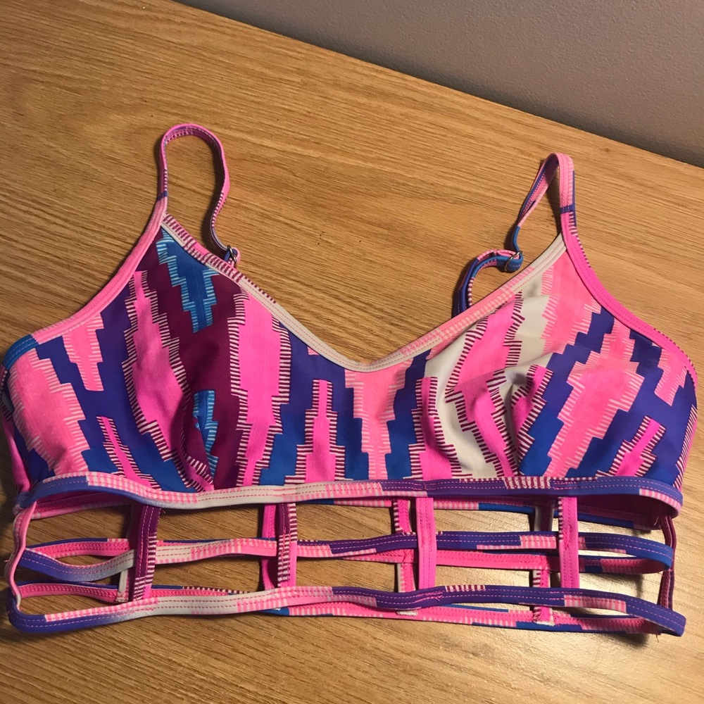 Multicolored bikini top